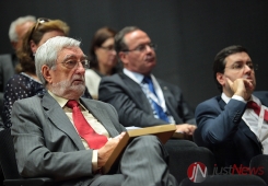 Comemoração do 35º aniversário do SNS: Auditório da Reitoria da Universidade Nova de Lisboa, 15 de setembro