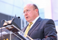 NOVA Medical School inaugura Auditório Professor Doutor Manuel Machado Macedo