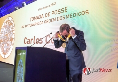Carlos Cortes toma posse como bastonário da ordem dos médicos